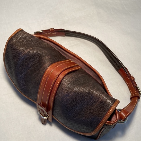 Dooney & Bourke pebbled leather duck logo bag - Picture 9 of 16